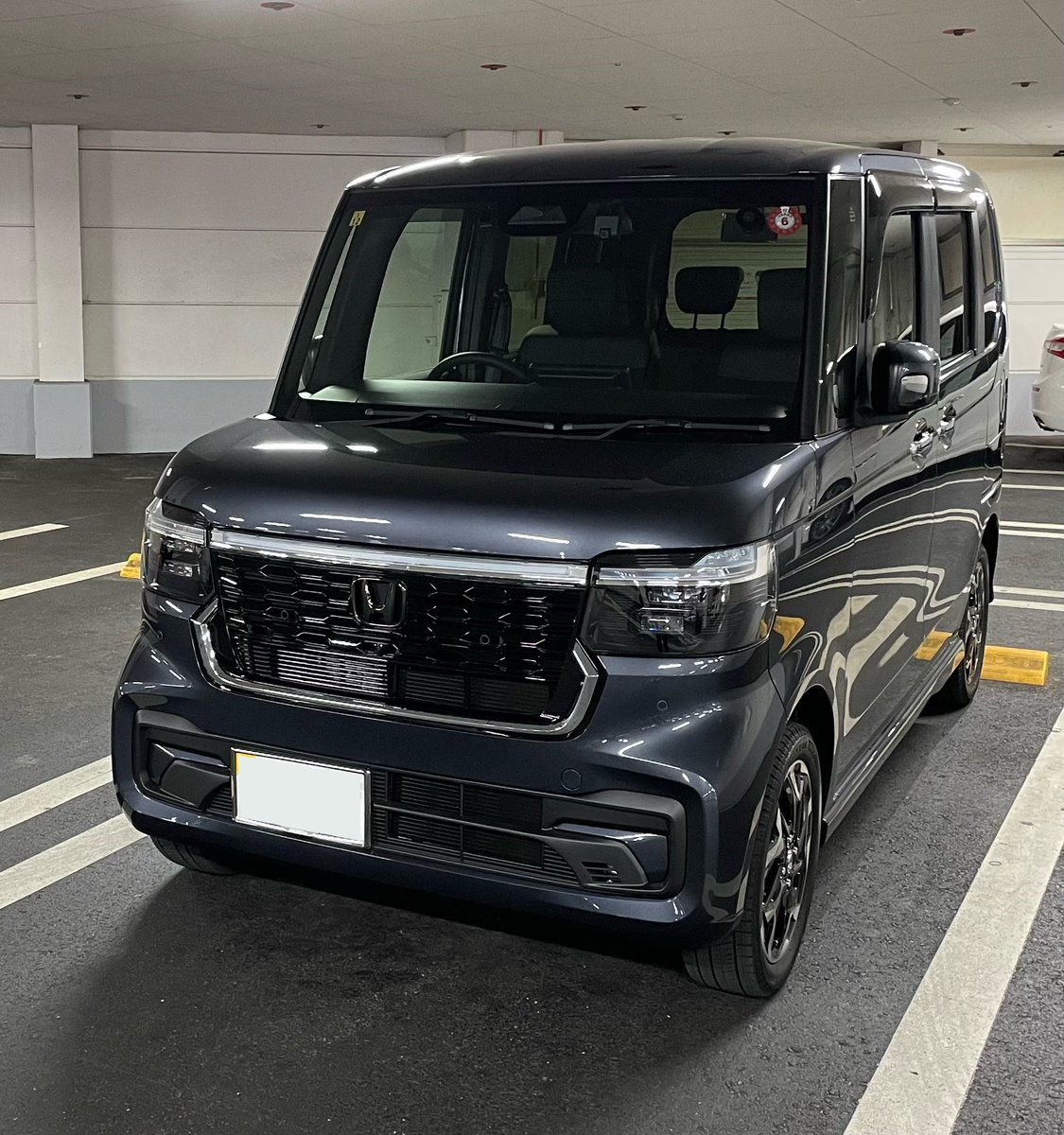 Fuuter21's tweet photo. 新型N-BOX納車されました😆
メテオロイドグレーかっこいいですよ

#Nbox https://t.co/w9FXB0Lpey