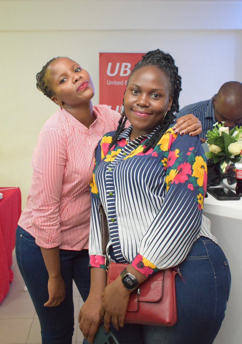 𝐂𝐡𝐞𝐞𝐫𝐬 𝐭𝐨 𝐭𝐡𝐞 𝐰𝐞𝐞𝐤𝐞𝐧𝐝! We are all smiles this Friday. Wishing you a fantastic start to the weekend! 😊🎉 #FridaySmiles #UBAFamily #AfricasGlobalBank