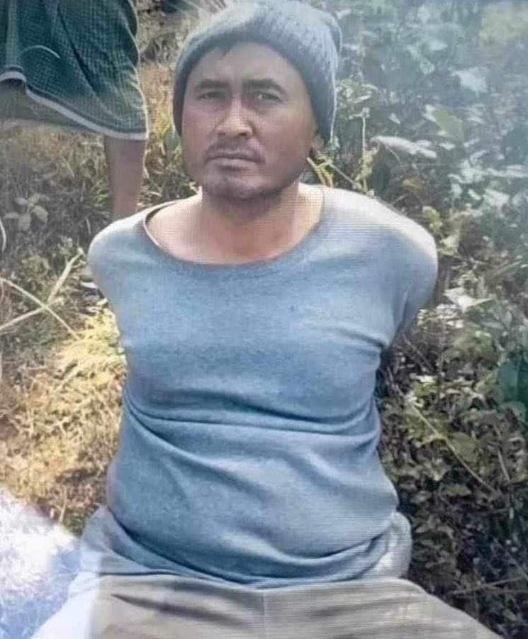 kyawthet_lwin's tweet photo. ဒီခွေးကောင်ကြီးက မိတုန်းက‌တော့
သူ့ကိုယ်သူ တပ်ကြပ်ကြီးပါတဲ့ အဟိ🤣 https://t.co/Ho5gOuwztj