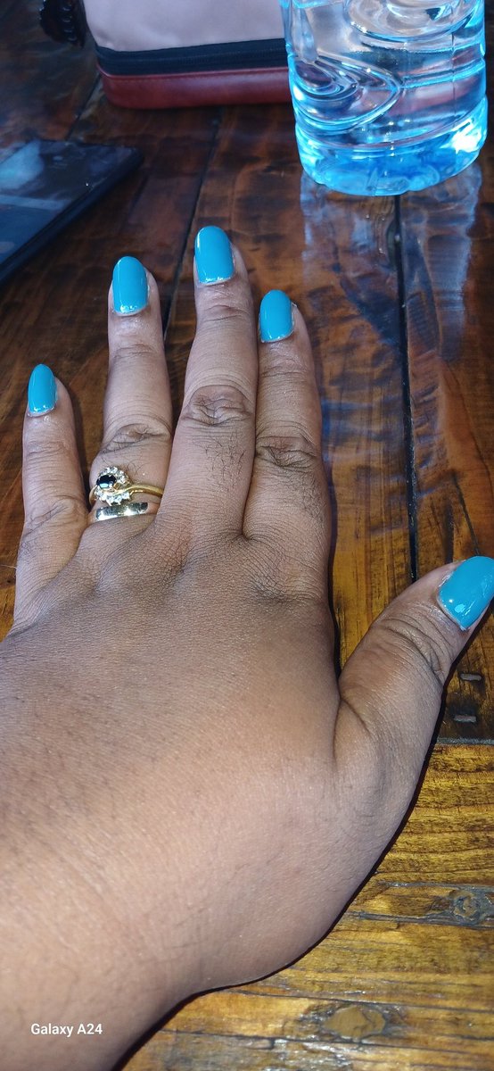 KadavuPrincess's tweet photo. Blessed with natural long nails 💅  it's real and not acrylics!

OK 👋🏽 😄 https://t.co/PWFkbP6TM0