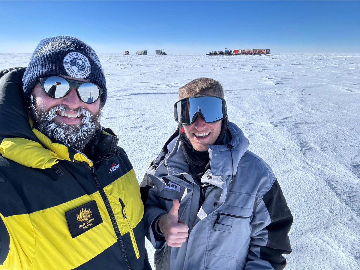 Is this an extreme version of ‘van life’? 🚜Australia's #Antarctic traverse team has delivered the first infrastructure to Little Dome C, to support next year’s @MillionYearIce drilling program, including a 4-person sleeping van, drill equipment and power poles. 📷Dr John Cherry