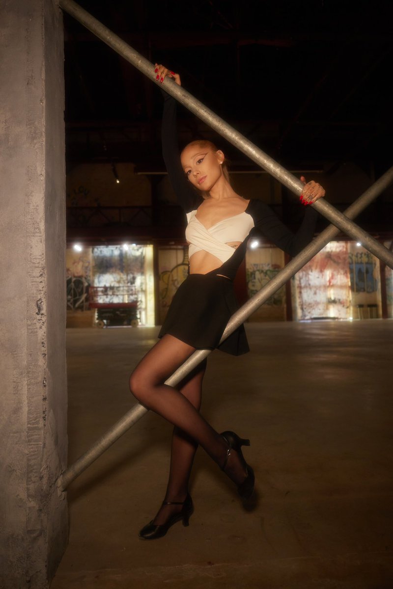 ariana_japan's tweet photo. 💋💫NEWS💫💋

#アリアナ・グランデ 約3年ぶりとなる新曲「yes, and?」がリリースされました💓

今すぐ聴く👉 https://t.co/3c52DL5HXo

ぜひ曲の感想を #yesand をつけて教えてください🥰 https://t.co/iWeeJcfWpP