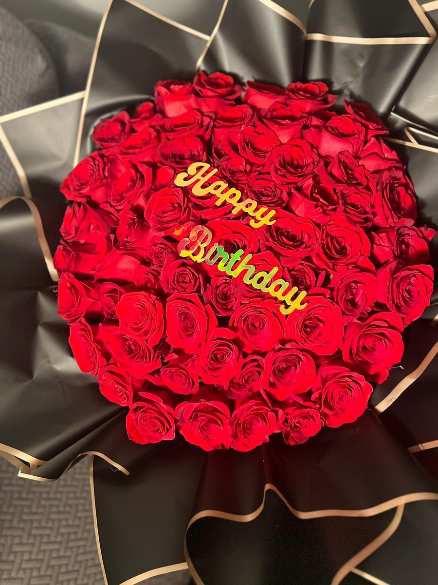 Danielabustos_'s tweet photo. 11 🌹🍷11 https://t.co/1eOiYenToW