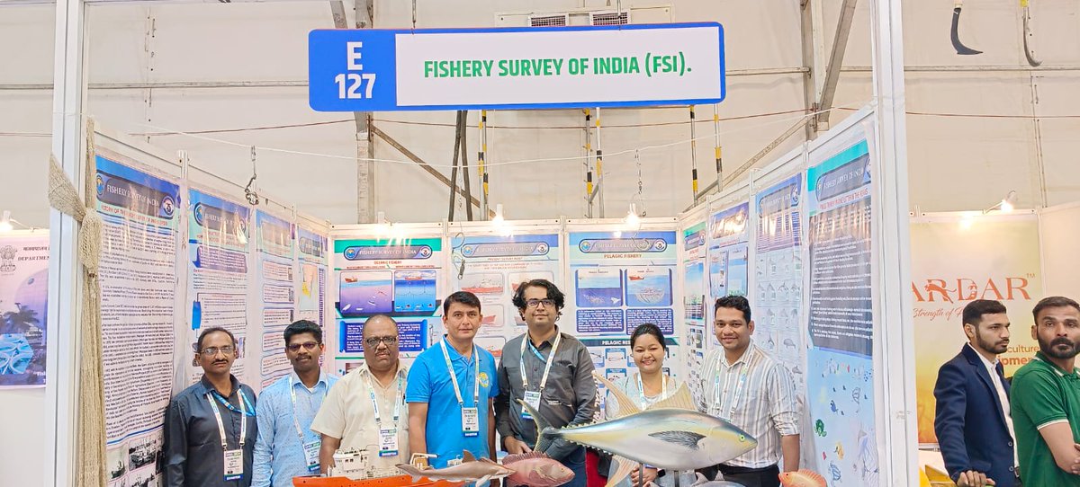 FisherySurveyOI's tweet photo. (1/3) #FSI, #Mumbai BO: This office participated in the Global Patidar Business Summit (#GPBS) 2024 organized by the SARDARDHAM, from 7-10 January 2024 at Rajkot, Gujarat. A stall was set up by FSI at the venue, where, fish models, vessel models, gear models,.. https://t.co/WeniEdO1yb
