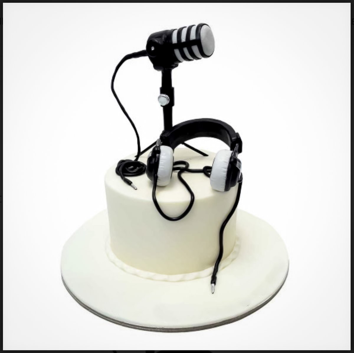 robvk3bvw's tweet photo. SHORTWAVE RADIO ANNIVERSARIES
A reflection on some radio birthdays in 2023
https://t.co/KQJ3LvkyPR
#SWLingDotCom #shortwaveradio #dxing https://t.co/yaQXff36vd
