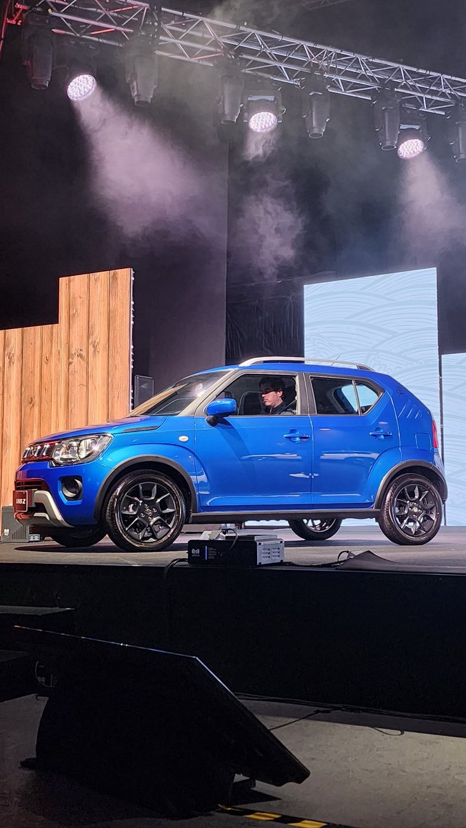 MarioCastilloMX's tweet image. 🚨Novedades en @Suzuki_Mex para arrancar el 2024🚨
-La más interesante, el lanzamiento del Jimny 5-Door cuya preventa terminó en 5 minutos con mil unidades apartadas. Su precio en una sola versión (GLX TA) es de $509,990 pesos y las primeras entregas sucederán el 27 de febrero.…