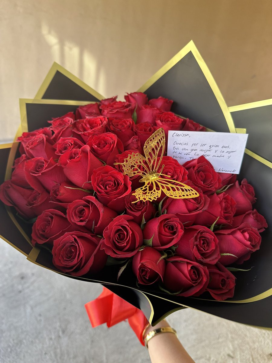 _ceenava's tweet photo. 🌹❤️ https://t.co/pv1aQlqqRk