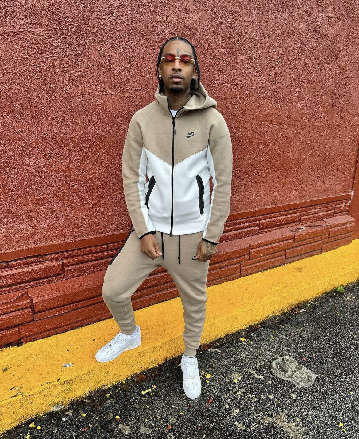 Nike tech wear hotsell