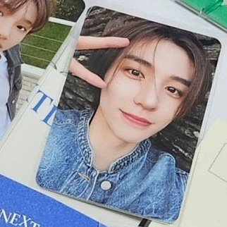 wtb / want to buy

• pc sg 24 leehan

terima opslot/ready kr
bisa co via oren

t. wtb want to buy pc photocard leehan season greeting 2024 sg 24