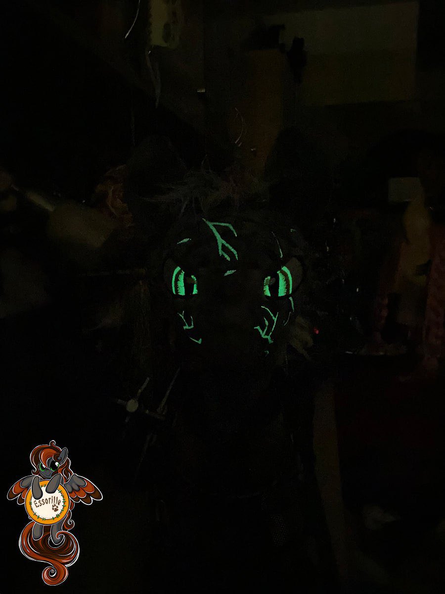 Zebralt! X) The scabbards are detachable, the swords pull out.
Eyes, scars and veins glow in the dark.
 #mlp #plushie #crossover