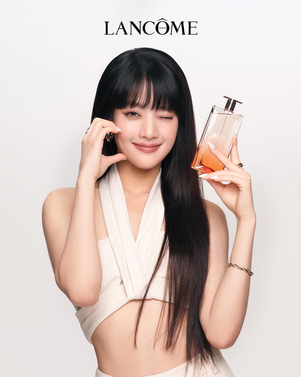 มินนี่กับลังโคม

#LancomeThailand #LANCOMExMINNIE #IDOLEBYLANCOME #IDOLESRIDENOW 
#LancomeIDOLE

#มินนี่ #MINNIE #민니 #ミンニ
#GIDLE #여자아이들