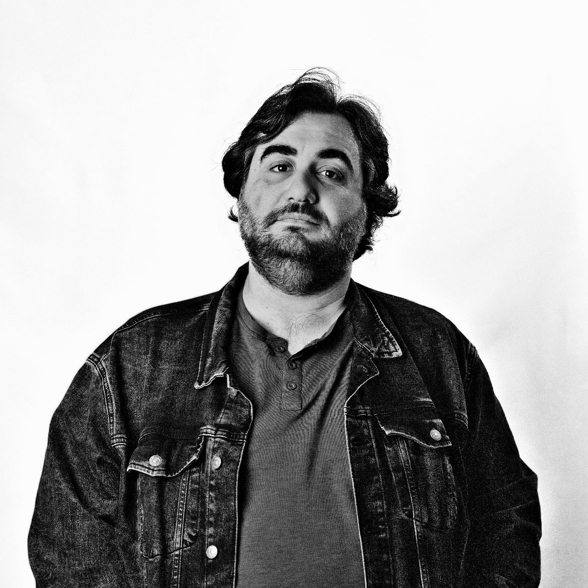 southmakersrock's tweet photo. Terminamos con las presentaciones con Paco Vargas, nuestro guitarrista. Otro apasionado de la música americana y del buen equipo que sabe terminar de vestir nuestros temas con melodías sencillas y riffs potentes.
#southmakers #rock #americanamusic #guitar https://t.co/beqOYLPFNW