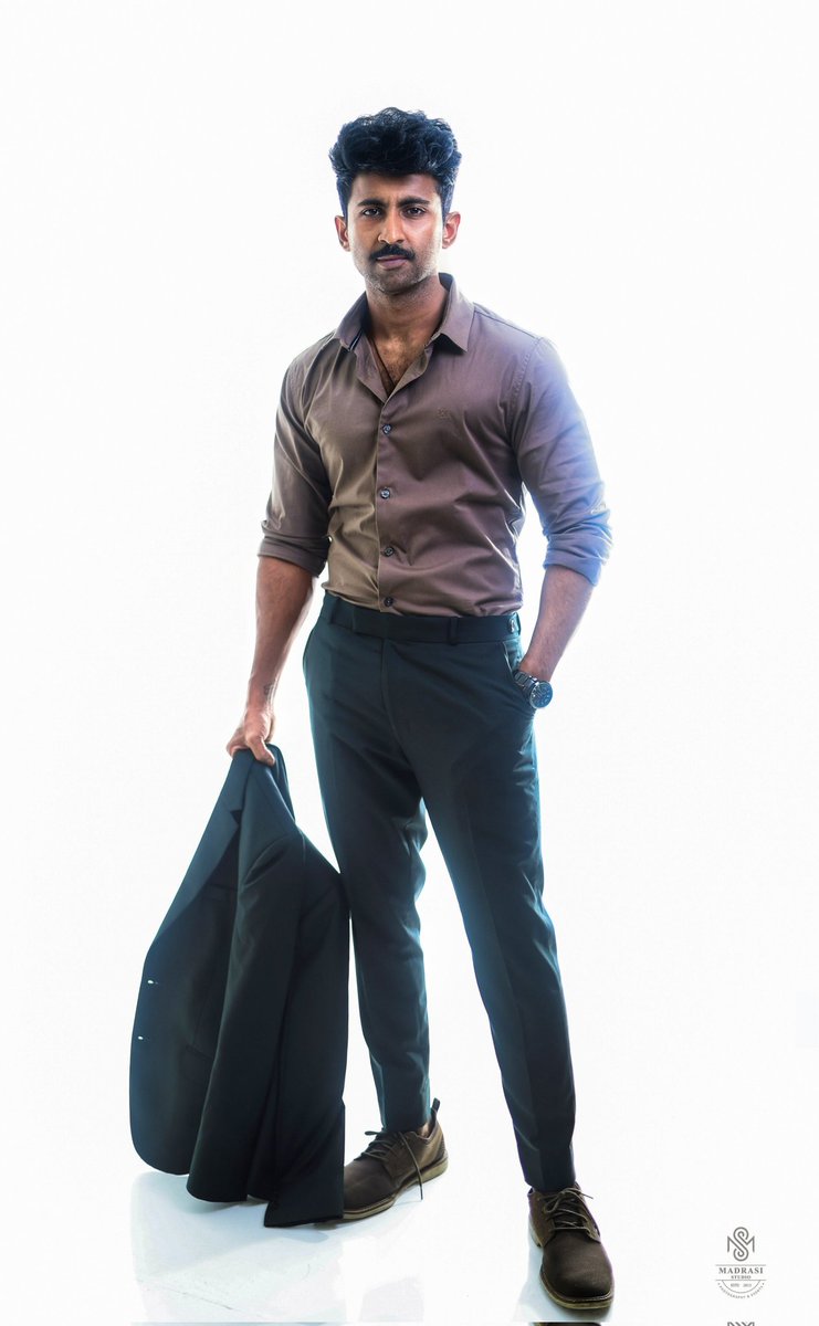 Actor_Mahendran's tweet photo. Confidence is the best outfit 💚 Rock it, own it ✨

#mahe #change #justme https://t.co/8IzpH6aZYT