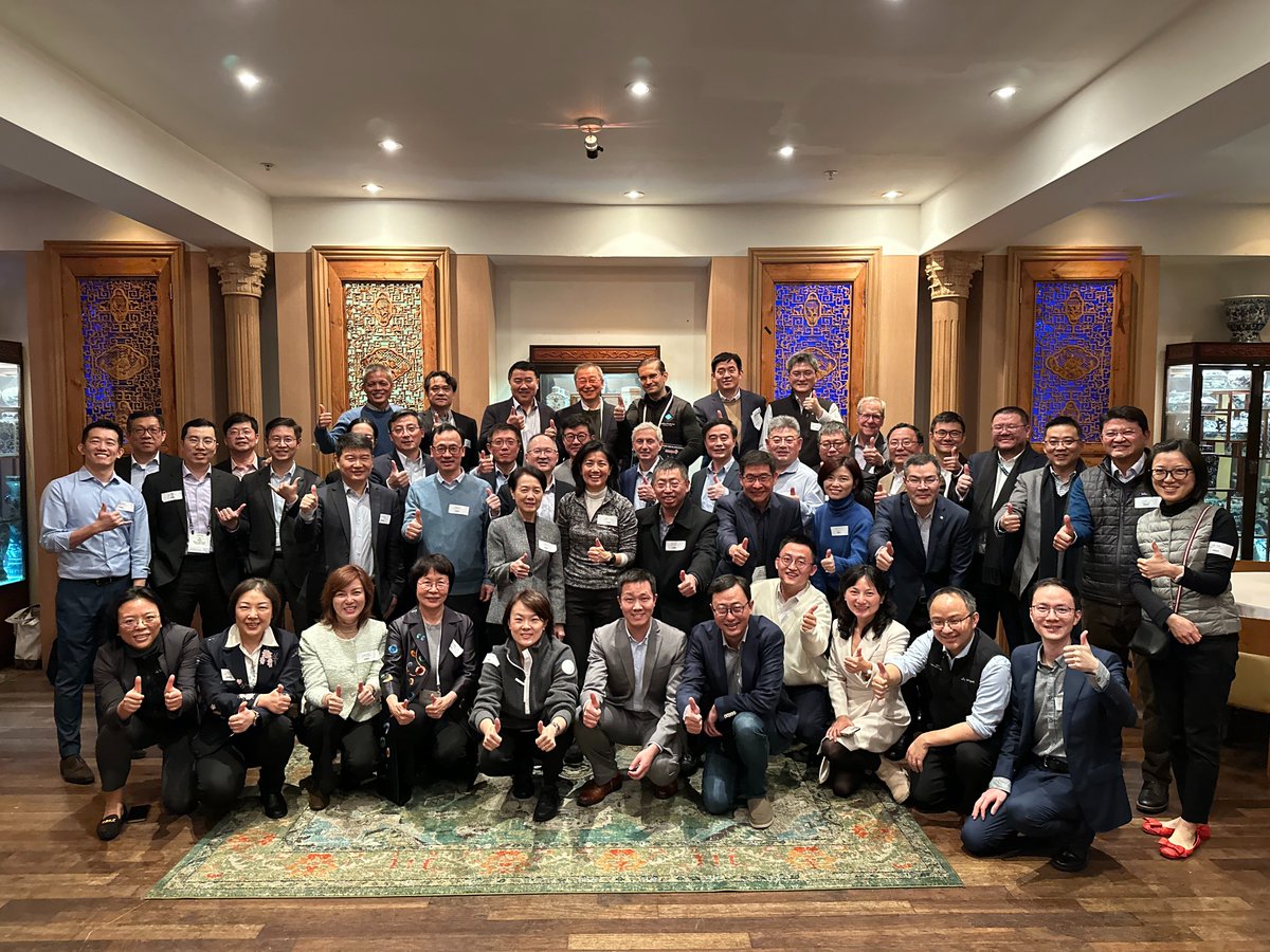 QimingVC's tweet photo. An inspiring evening as we gathered with CEOs of our portfolio companies who attended #JPM24. Innovation in healthcare knows no borders. Qiming will continue to champion innovators who are setting new standards in healthcare and facilitate a worldwide reach. #QMhealthcare https://t.co/Pz2cCCwO2n