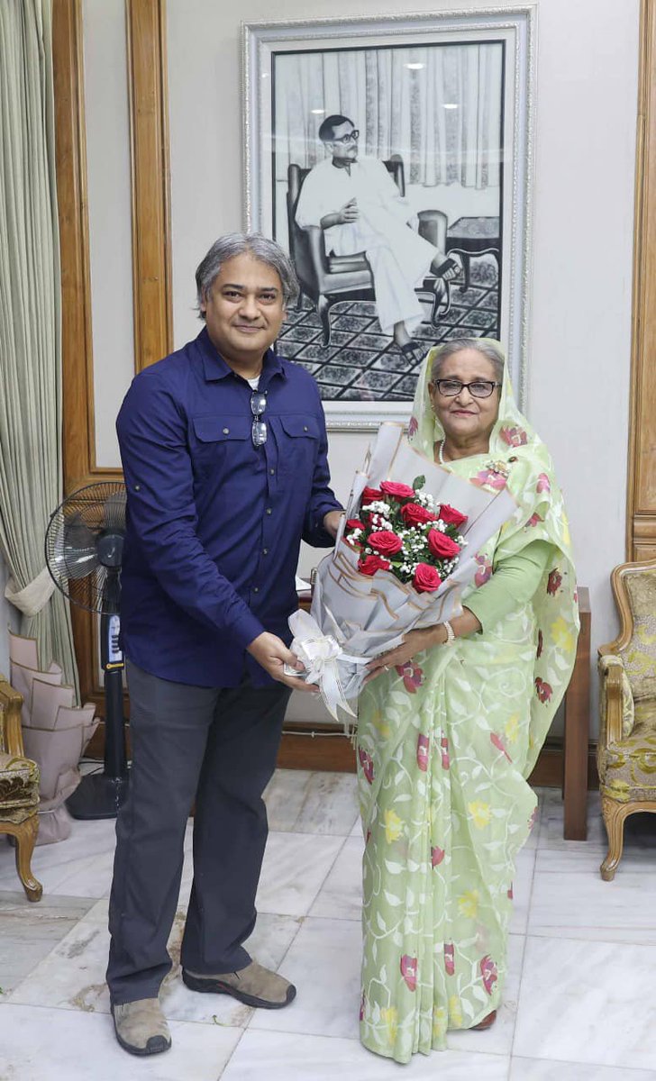 KowshickCh70543's tweet photo. Congratulations @MAarafat71 Sir 💐
From A Teacher to State Minister 👏❤️ https://t.co/bFO7RngA9h