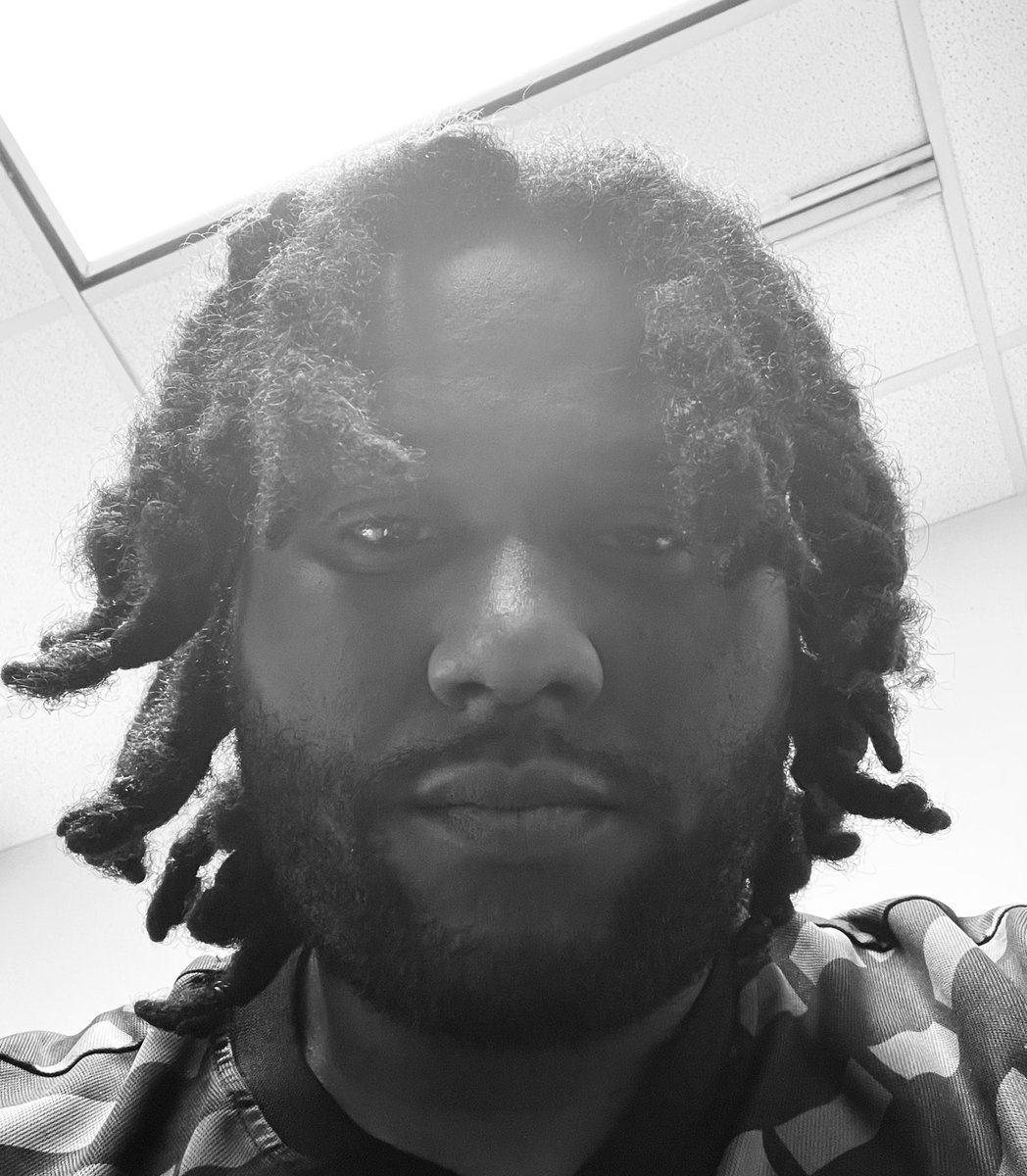 GbTrenches's tweet image. Random lol