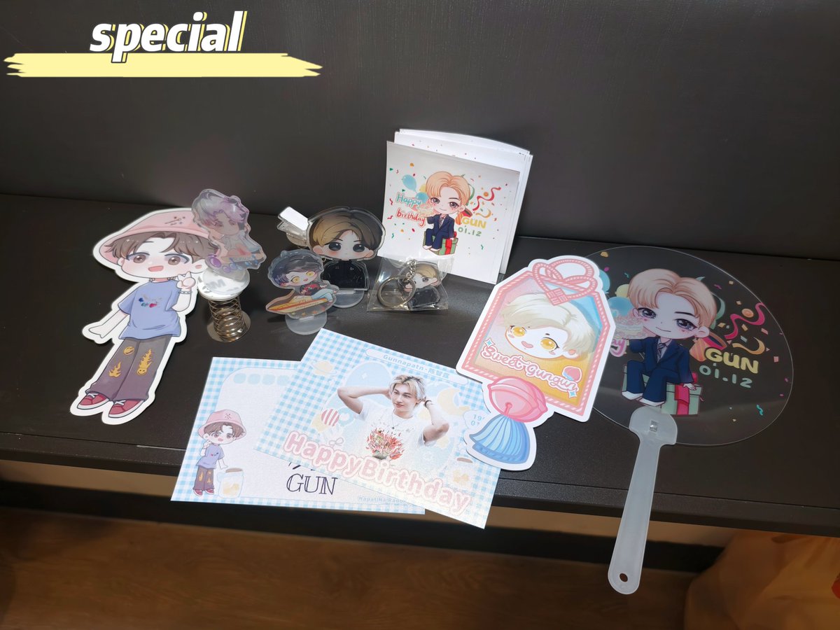 MarkGunData_CN's tweet image. Gifts for fans🤟

💫Total: 50
💫Special: 15
💫Normal: 35

📍Moomuekkung In The Garden
#gunnapatn #AmmoforGN
#GN26THBD