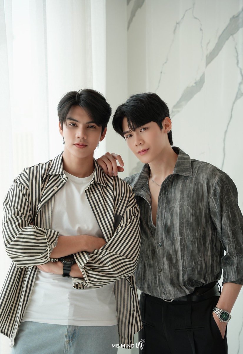 kingnoeul's tweet photo. Peats character (Tongrak) looks rich &amp; laid back as he exudes confidence. While Forts (Mahasamut) looks youthful and gives off a kind of playfully mischievous aura. 
 #LoveSeaTheSeries #FortPeat https://t.co/he616qIa0L