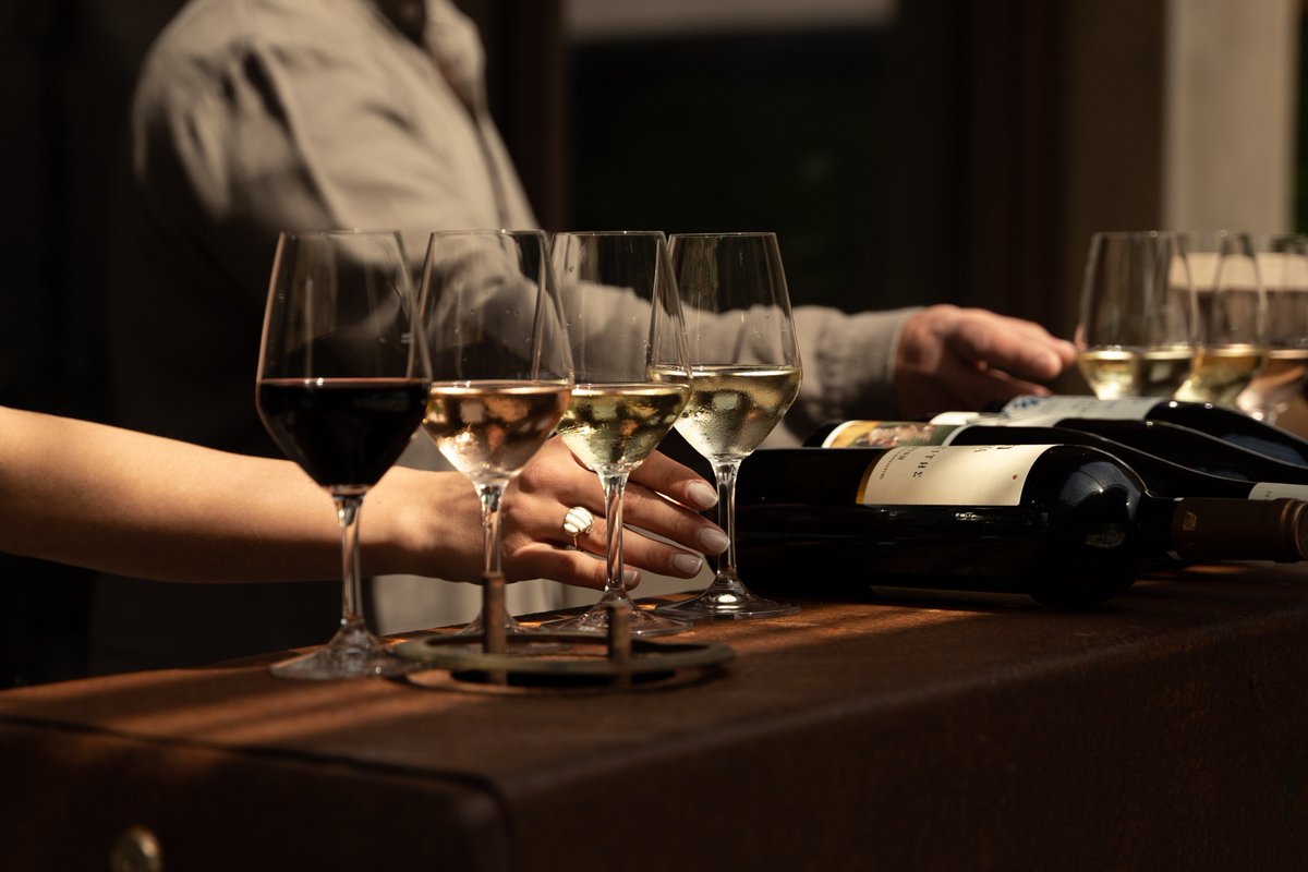 🍇  Wine Alert 🍷
At Dexamenes, wine isn't just a beverage; it's our DNA.

🍷 Wine Tastings
🌿 Extended Wine List
🍇 Wine Tours

#WineLovers #WineryExperience #GreekWines #BiodynamicWines #NaturalWines #WineTasting #WineTour #CelebrateWithWine