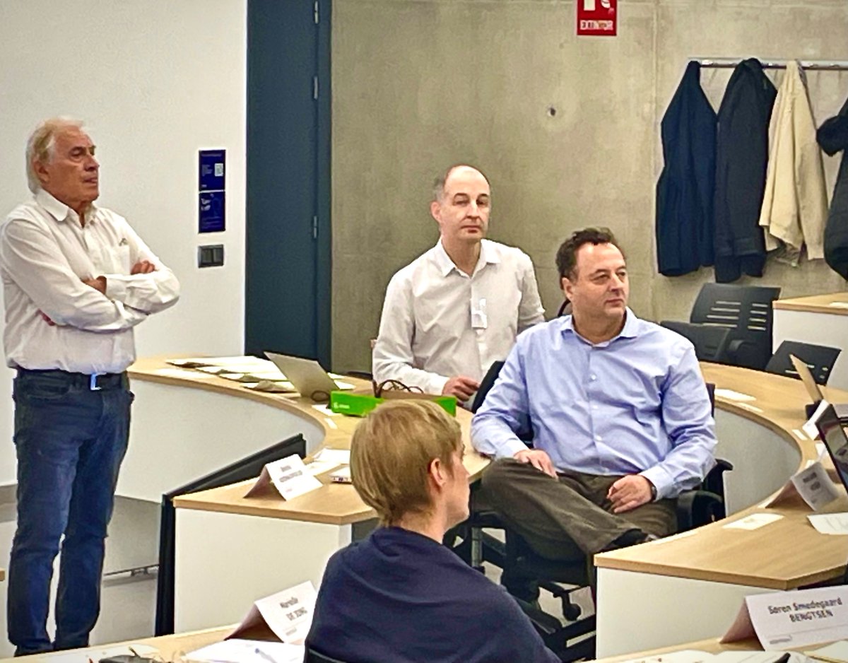 D.G. Assimakopoulos tweet media