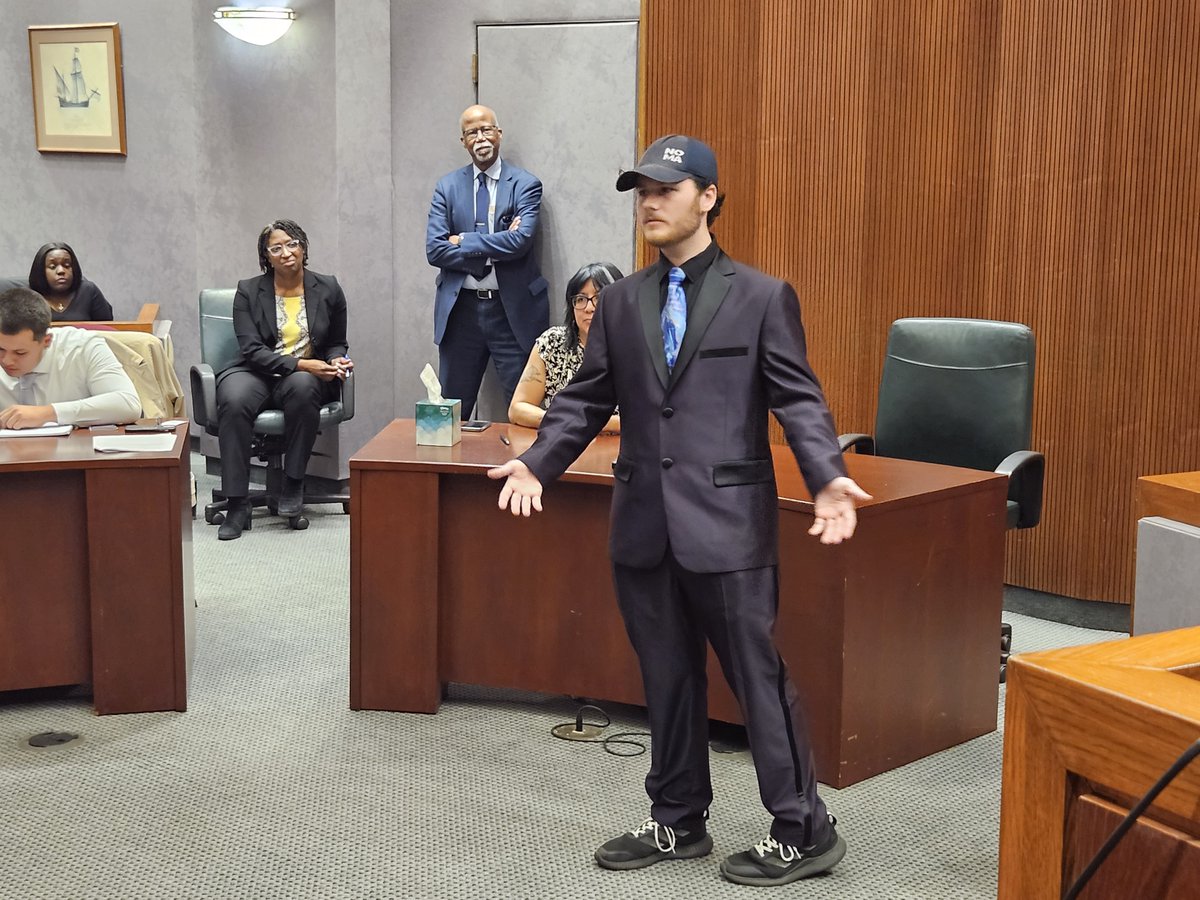 LowerthebarPols's tweet photo. Always an exciting experience when an @montgomerycoll student attorney gets smiles from the local prosecutors during their oral arguments! https://t.co/fxKeKVK1z9