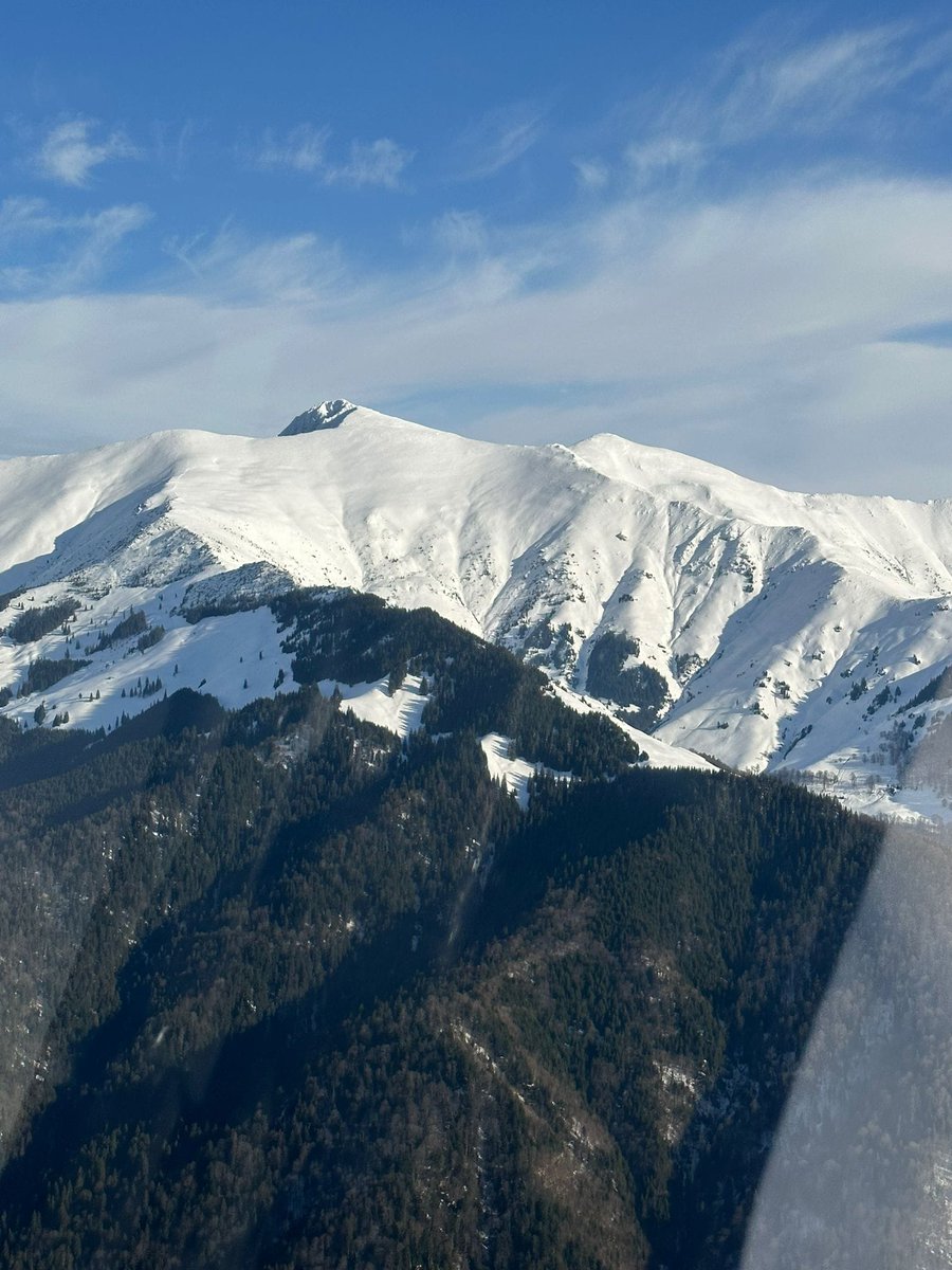 RNP_Romsilva's tweet photo. 📷 Vă spunem bună dimineața din Romsilva - Parcul National Muntii Rodnei
📷 Photos from Rodnei Mountains National Park, in 
#Romania #România #Rodna #MunțiiRodnei #Silvicultură #păduri #forests #parcnational #nationalpark #photo #perisaj #landscape #parkranger #romsilva https://t.co/FPByOR2JAH