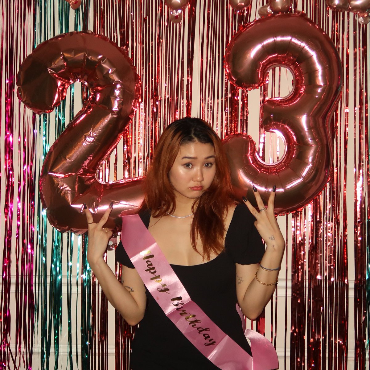 denisekimsays's tweet photo. Thank you for all the birthday wishes and lovely gifts 🥺 I love you Trulys 🖤 https://t.co/IK3lSuURzJ