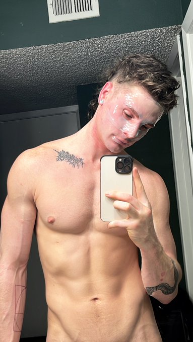 Scary self care looking like Patrick Bateman 😅😅 https://t.co/cCjuO26x0N