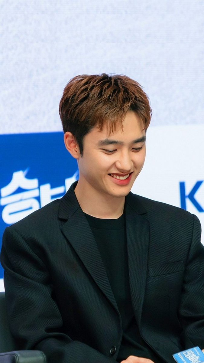 612codexo's tweet image. Happy birthday untuk sumber inspirasiku menuliis.

Wish you be happy for the rest of your life, enjoy doing you job and always be healthy yaa 🤟

I love you, always 💜

#도경수 #DOHKYUNGSOO
#해피_됴데이_2024 #HappyKyungsooDay
#WinterStarKyungsooDay #HappyDODay