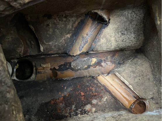 calsurv's tweet photo. A few elements identified for further investigation and repair which could lead to more serious and costly issues if left untreated... woodboring beetle infestation, cracked sub-surface drainage pipes and blocked rainwater gullies!

#HomeSurvey #Property #London https://t.co/YWjfQr25hk