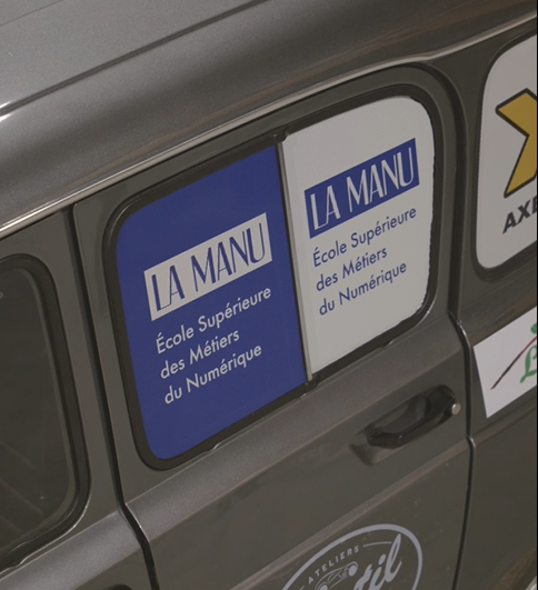 Le #4LTrophy 2024, ça démarre bientôt ! 🚗🔥 Et à La Manu on est super fiers de soutenir Raphael et Romain, étudiants au Havre, qui se préparent pour ce raid humanitaire de 10 jours. Pour les soutenir : lamanu.fr/4l-trophy-deux…