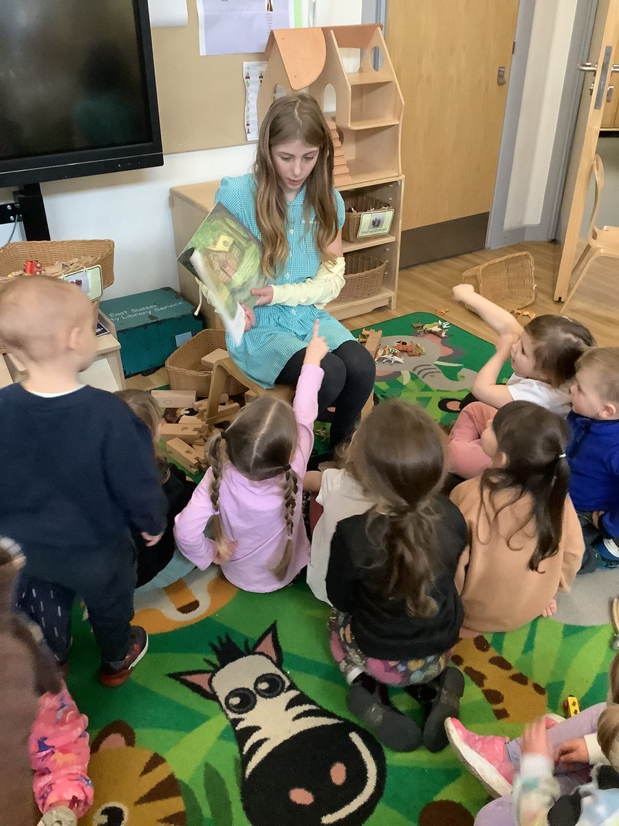 RobsackN's tweet photo. Unexpected visitor alert! 🚨 Goldilocks swung by for porridge, apologized sweetly, and ended up in our nursery reading her own tale with the children. The excitement was through the roof the children were beyond excited! 🐻📖 #GoldilocksAdventure #readingisfun @R_S_Wood https://t.co/AeeO90V4Mm