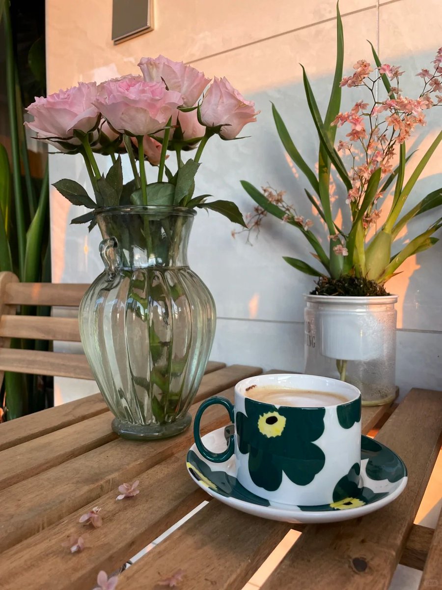 Starting the day right with a steaming cup of morning coffee ☕️