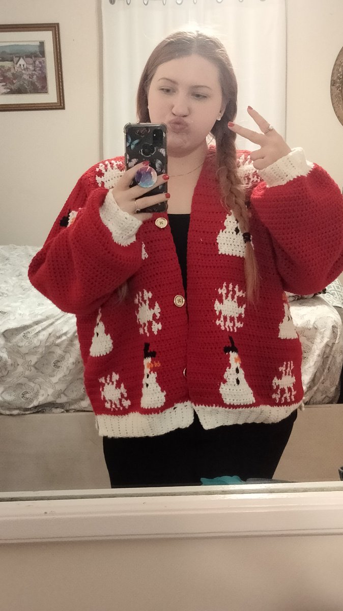 MegalsMerch's tweet photo. Just wanted to share my FIRST ever sweater/clothing item I've crocheted. I'll definitely be making more, and hopefully these will be added to my Etsy soon ��

#crochet #handmade #handmadesweater #crochetsweater #winter #SmallBusiness https://t.co/HjRg8ybyVy
