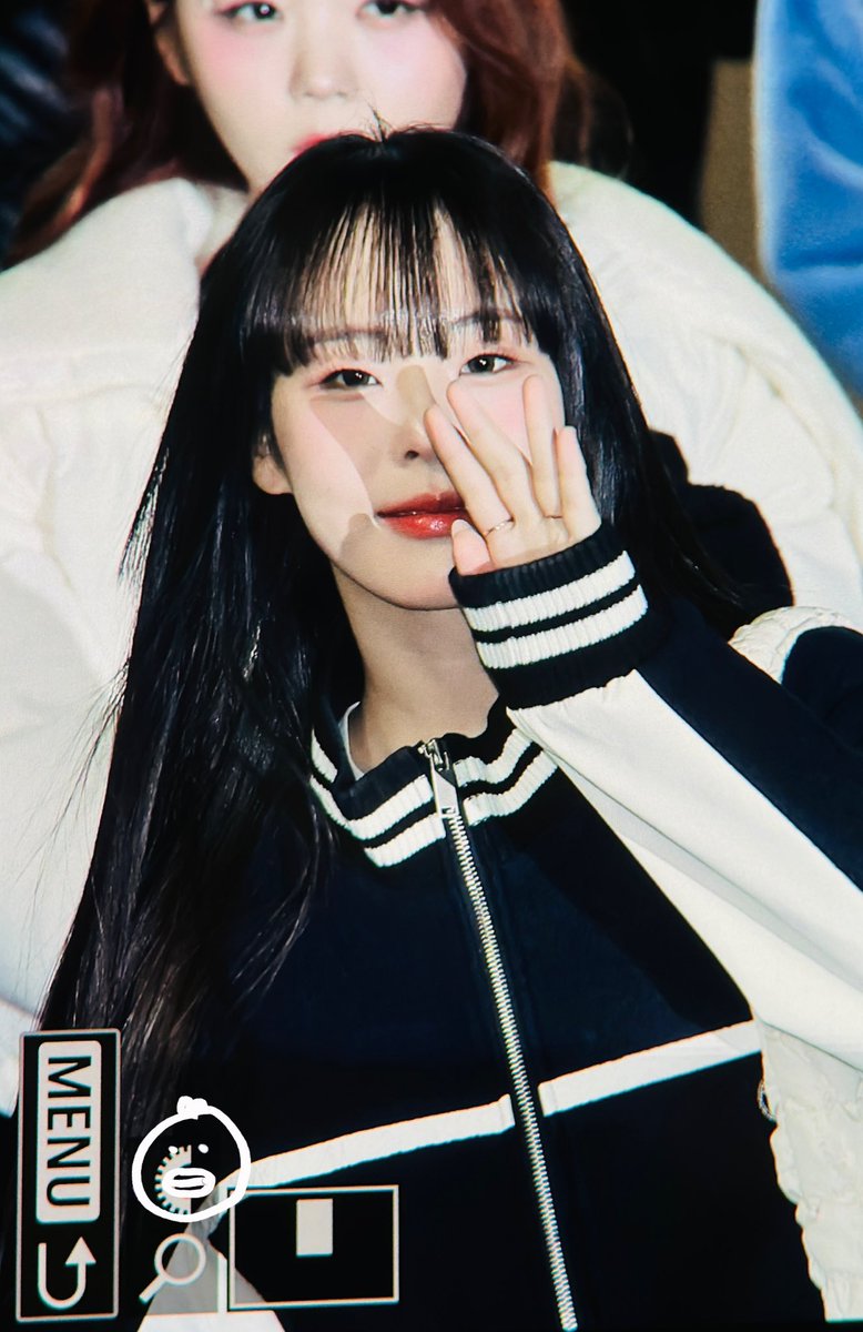 Seeyou0320's tweet photo. 240112 프리뷰 

#김선유 #선유 #클라씨 #CLASSy https://t.co/mxRyVY1yOh