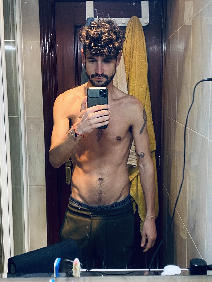 monchito19's tweet photo. VIERNES 👏👏 https://t.co/mWTIUqYJpQ