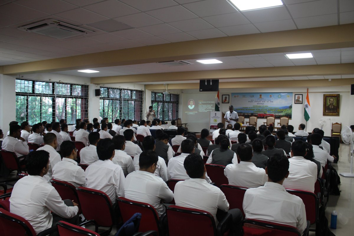 casfoscbe's tweet photo. On 12th Jan, 2024, The Officers Shri. K.C.A. Arun Prasad, IFS, APCCF, Rajasthan Forest Department and Shri T. Rabi Kumar, IFS, APCCF, J&K Forest Department had an interactive session with our Officer Trainees of SFS 22-24 (II), SFS 2023-25 Batch.
#sfs #casfos #interactivesession https://t.co/wku409Aujq
