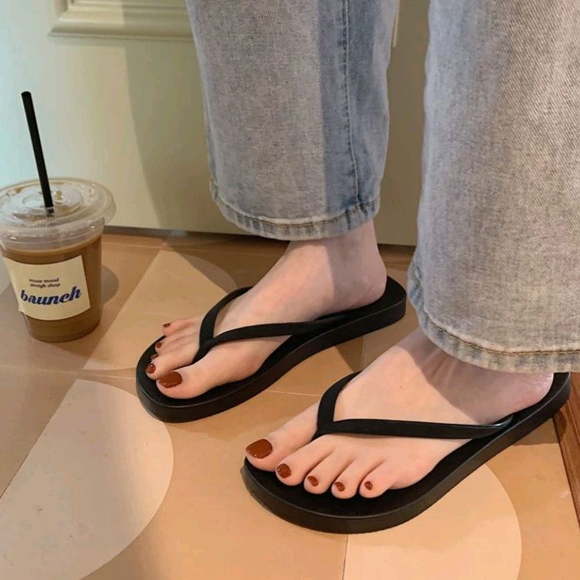 เข้ามาตรวจสอบ SUNDAY2020 รองเท้าแฟชั่นหูหนีบสุดเก๋ พื้นนุ่มนิ่ม🛒ใส่สบายมากราคาโคตรจะถูกไม่มีถือว่าพลาดเด้อ 📌 ในราคา ฿9 ที่ช้อปปี้เลยตอนนี้! shope.ee/3pxzMJp2tK?sha…