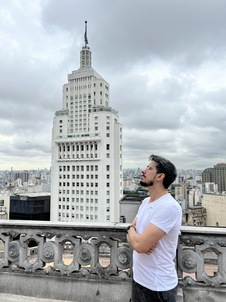 Corvini's tweet photo. Bom dia, São Paulo.
#bomdiasp https://t.co/GyXw3SpIsc
