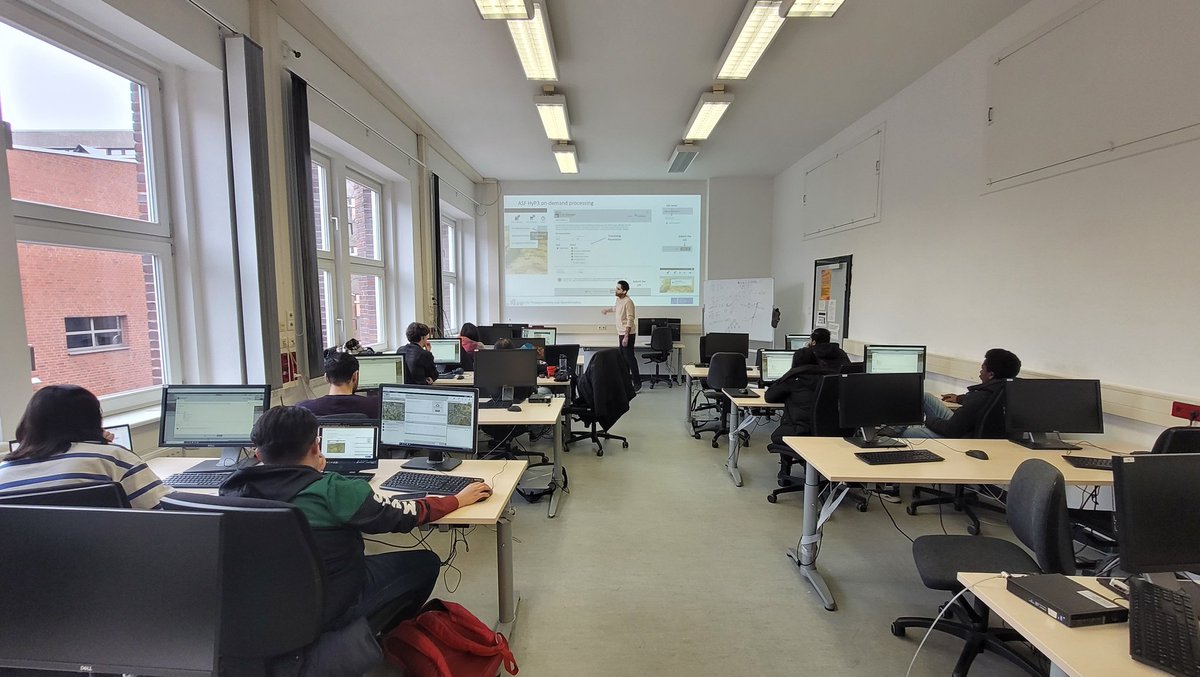 RS4GeoHZ tweet media