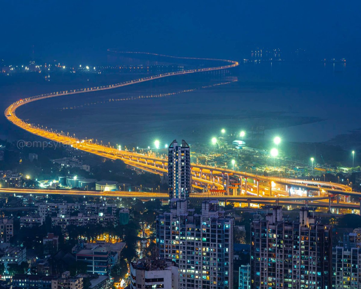BoghawalaHemali's tweet photo. Engineering Marvel

Thank you sir @narendramodi for presenting this marvel to people of Mumbai and Bharat 🇮🇳.

#AmritKaal
#AtalSetuMMRDA https://t.co/MUiUSrlWLu