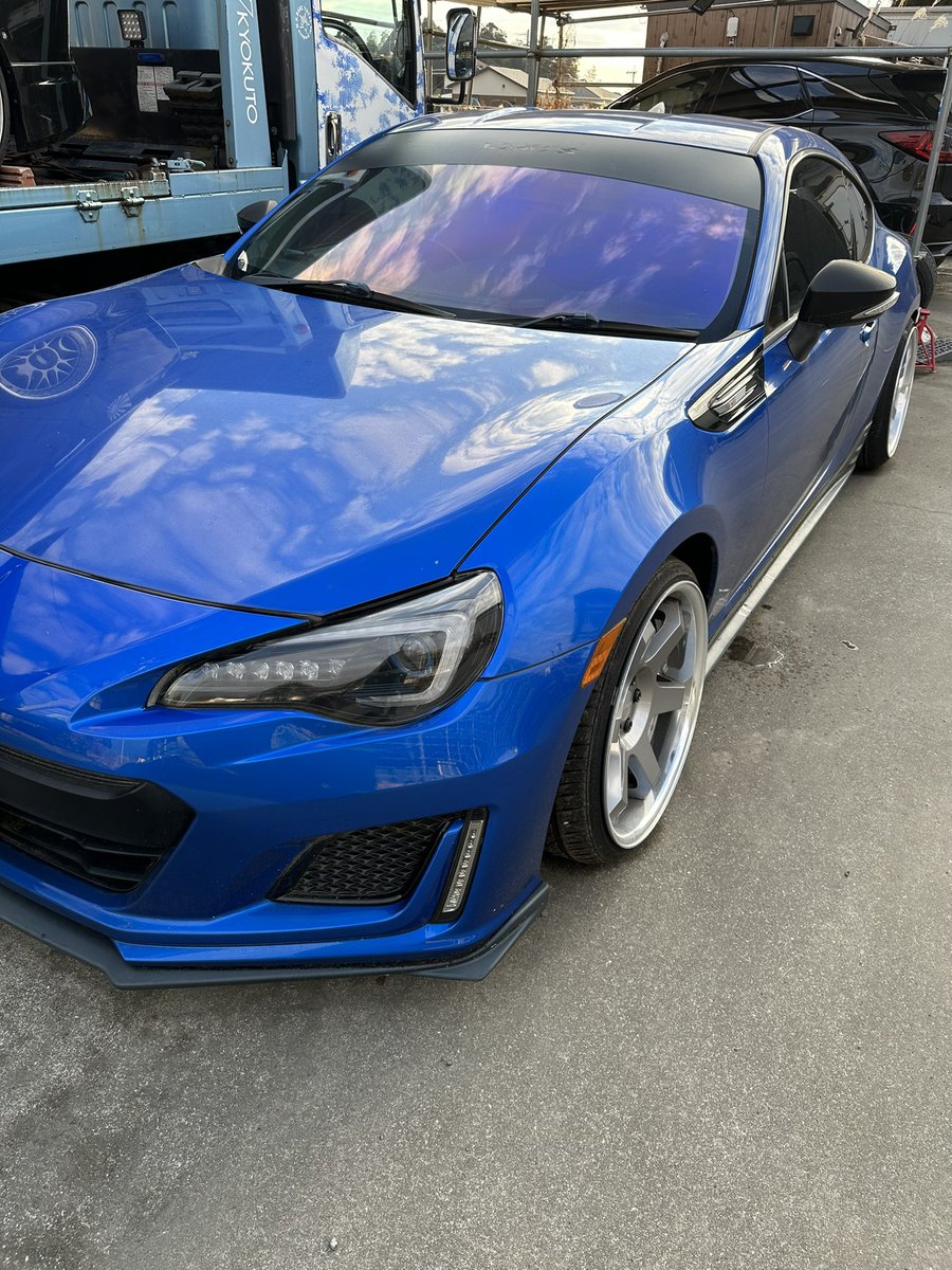 rocketobunny86's tweet photo. 在庫車🚘

スバル　BRZ   

25年式　　11万キロ

MT車

Air rex エアサス　　4独

zenith 6 Line    18インチ

社外ヘッドライト
社外テールランプ

詳しくは質問ください！

#mkbase #販売車 #拡散希望 #brz https://t.co/tqiqypKB5y
