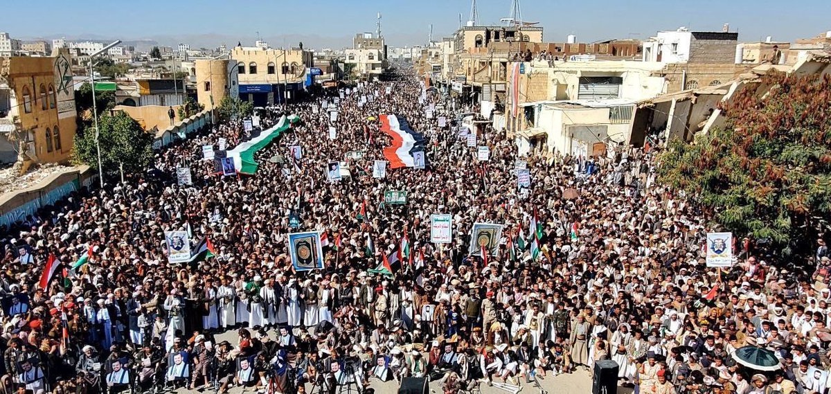 revolutionaryem's tweet photo. Mass demonstrations in Sadaa, Yemen today after the US-UK launched their raids on it.

Yemen will never be deterred https://t.co/EqM7PDajod