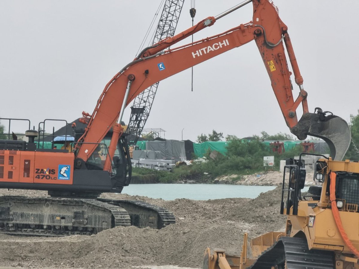 bodumeehaa's tweet photo. ކުރީ ސަރުކާރުން ކަނޑުން ދިން ގޯތި ހަގީގަތަކަށް ހެދުމަށް ރައީސް ޑރ.@MMuizzu ގެ ސަރުކާރުން ބާރު ސްޕީޑުގައި ދަނީ މަސައްކަތް ކުރަމުން. އިންޝާﷲ #MuizzuDhuveli ގައި ގޮސް މިކަން ހަގީގަތަކަށް ހަދާނެ.
#DhiveheengeRaajje
#AzimaForMayor https://t.co/IQuOAZJu1A