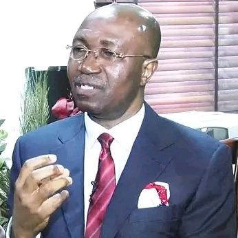 harithjinadu's tweet photo. Fear anyone who isn't afraid of this rare gem when it comes to election tribunal matters. I doff my hat for you Chief Wole Olanipekun SAN ..... Congratulations Governor Abba Gida Yusuf. Kano state must remain peaceful irrespective of who has been affirmed.
#Kano 
Supreme Court https://t.co/WpoRusSXvM