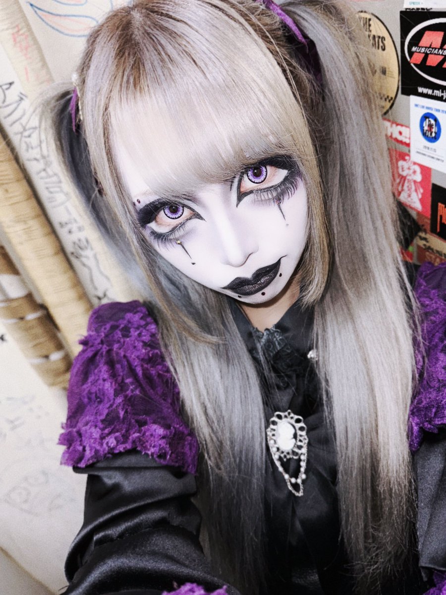 Guino_xx's tweet photo. #デスメイク× #ドールメイク
#デスドールメイク
#deathmake × #dollmake
=#deathdollmake https://t.co/FrMOqbFC4J