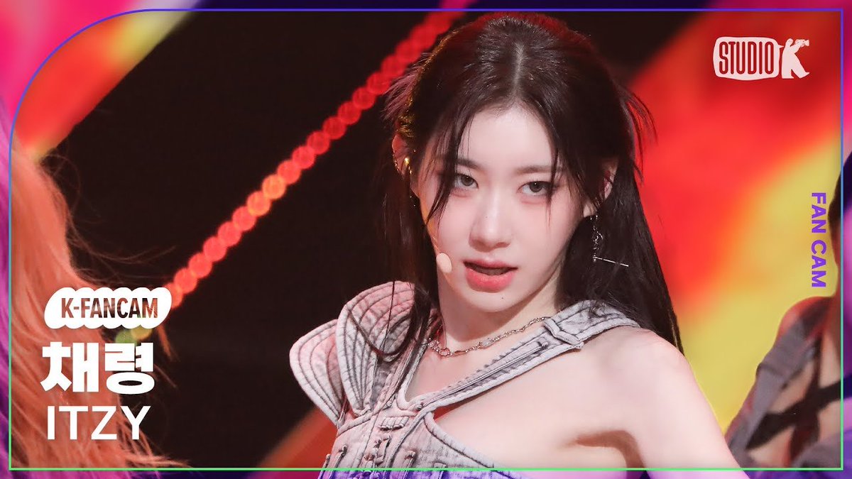 LCR_GLOBAL's tweet photo. [#CHAERCAM] 있지 채령 ‘BORN TO BE’ (ITZY CHAERYEONG Fancam)

Music Bank 240112
https://t.co/Q972r4pGwM

#CHAERYEONG #있지 #채령 #チェリョン #彩领 @ITZYofficial https://t.co/HwhhxrmmIO