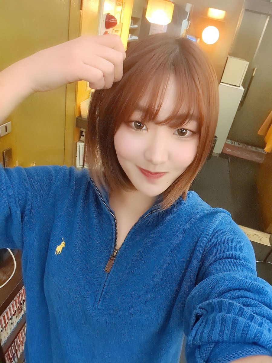 こんにちわ。芸夢です。
本日ゲスト！逢坂そらプロが到着しました😂
今日も元気です👍
このあと23時までいますので、
遊びに来てくださいね♪