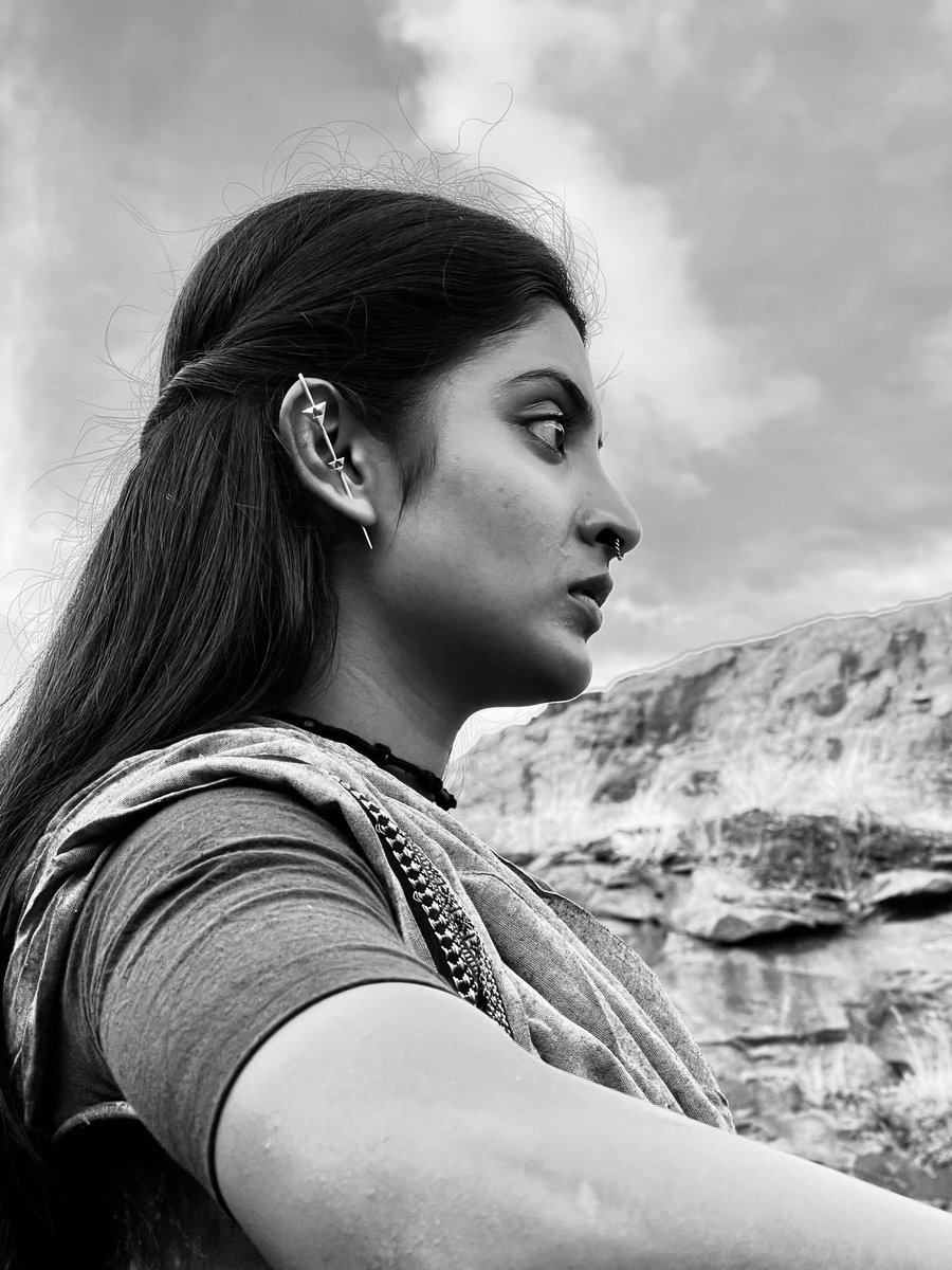 nivedhithaa_Sat's tweet photo. தென் பசியார் - She’s coming for you. 👊🏾💫❤️‍🔥

#CaptainMiller https://t.co/WORGuM3TnQ
