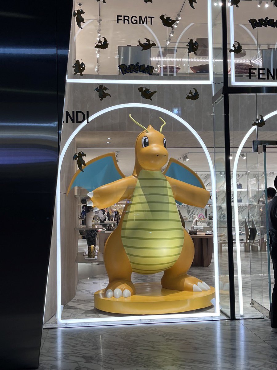 話題の「フェンディ」×「フラグメント」ポケモンコラボ。FENDI 話題の「フェンディ」×「フラグメント」ポケモンコラボ。FENDI